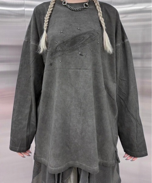 Never mind the XU / Chikashitsu+（ネバーマインド ザ エックスユー / チカシツプラス）の「韓国ファッション nmtc + エヌエムティーシープラス galaxy pigment long sleeve tee ギャラクシーピグメントロングスリーブTシャツ ロゴTシャツ ロンT 長袖Tシャツ オーバーサイズ 韓国ストリート ストリートファッション Y2K（Tシャツ/カットソー・メンズ・チャコール/グレー・ONE SIZE）」の19枚目の写真