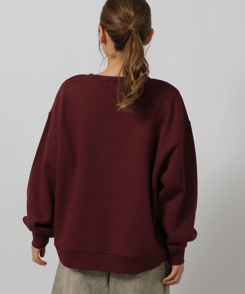 LAKOLE(ラコレ)の「アニマルロゴプリントプルオーバー / 226095(スウェット・レディース・ボルドー/オートミール/チャコール・FREE)」の22枚目の写真