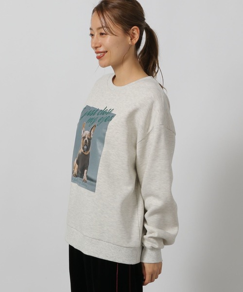 LAKOLE(ラコレ)の「アニマルロゴプリントプルオーバー / 226095(スウェット・レディース・ボルドー/オートミール/チャコール・FREE)」の13枚目の写真