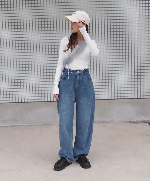 minia（ミニア）の「トラックソールローカットスニーカー（スニーカー・レディース・ホワイト/ブラック/シルバー・S/M/L/LL）」の7枚目の写真