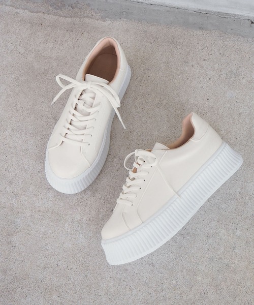 minia（ミニア）の「トラックソールローカットスニーカー（スニーカー・レディース・ホワイト/ブラック/シルバー・S/M/L/LL）」の17枚目の写真