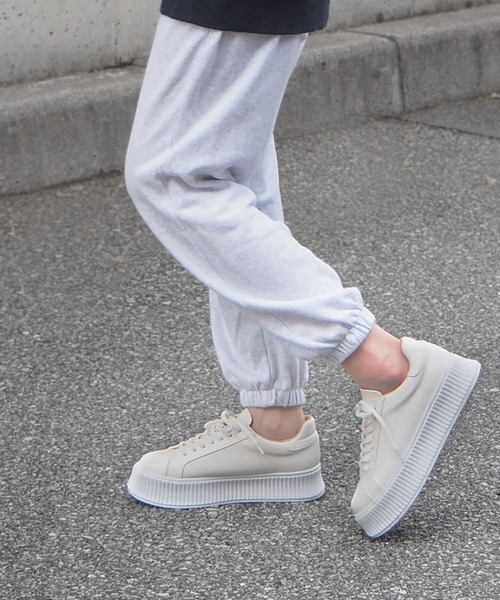 minia（ミニア）の「トラックソールローカットスニーカー（スニーカー・レディース・ホワイト/ブラック/シルバー・S/M/L/LL）」の21枚目の写真