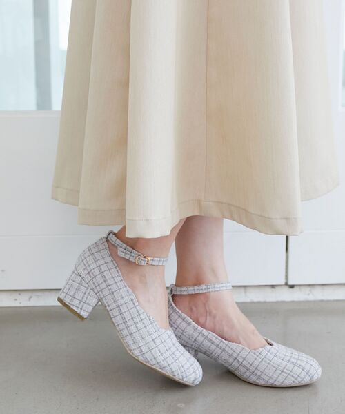 MAJESTIC LEGON（マジェスティックレゴン）の「ふかふかスカラップパンプス（パンプス・レディース・ピンク/レッド/ブラック/アイボリー/ネイビー/ホワイト系その他2/ブラック系その他3・SMALL/X-LARGE/LARGE/MEDIUM）」の16枚目の写真