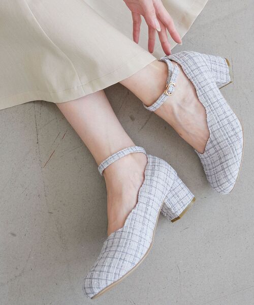 MAJESTIC LEGON（マジェスティックレゴン）の「ふかふかスカラップパンプス（パンプス・レディース・ピンク/レッド/ブラック/アイボリー/ネイビー/ホワイト系その他2/ブラック系その他3・SMALL/X-LARGE/LARGE/MEDIUM）」の17枚目の写真