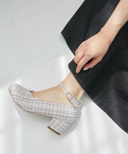 MAJESTIC LEGON（マジェスティックレゴン）の「ふかふかスカラップパンプス（パンプス・レディース・ピンク/レッド/ブラック/アイボリー/ネイビー/ホワイト系その他2/ブラック系その他3・SMALL/X-LARGE/LARGE/MEDIUM）」の18枚目の写真