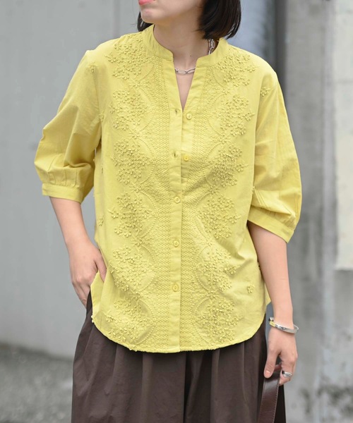 Isn’t She? ハーフスリーブ刺繍レトロブラウス 花柄刺繍ハーフスリーブブラウス – ESICA