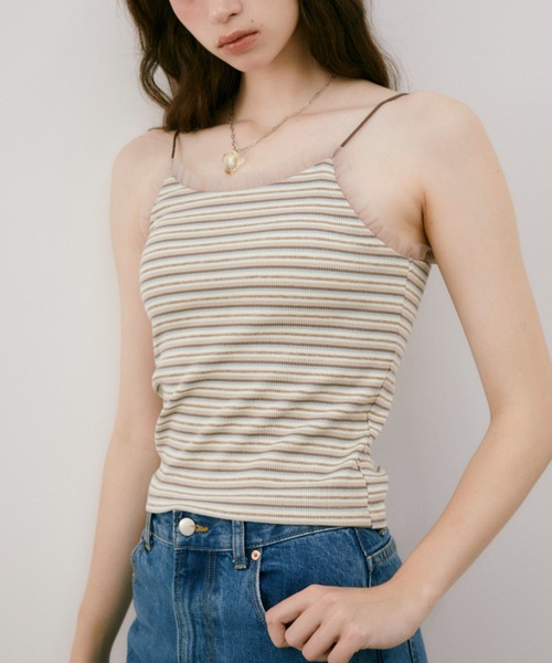 idem(イデム)の「cup in tulle frill camisole/カップインフリル付きキャミソール(キャミソール・レディース・レッド/グレイッシュベージュ/ブラック/グレー/その他・FREE)」の1枚目の写真