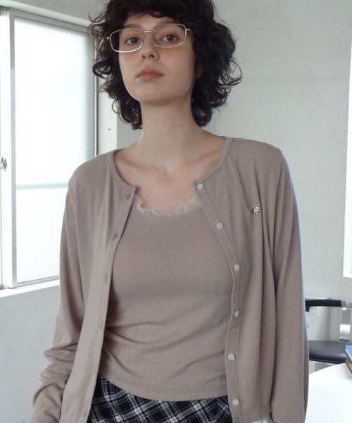 idem（イデム）の「cup in tulle frill camisole／カップインフリル付きキャミソール（キャミソール・レディース・レッド/グレイッシュベージュ/ブラック・FREE）」の13枚目の写真