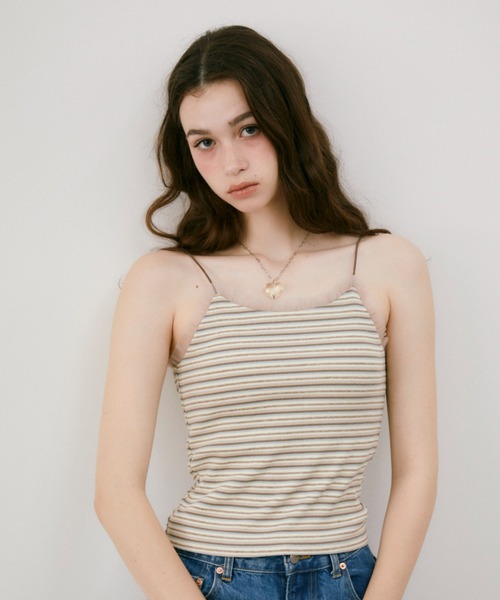 idem(イデム)の「cup in tulle frill camisole/カップインフリル付きキャミソール(キャミソール・レディース・レッド/グレイッシュベージュ/ブラック/グレー・FREE)」の8枚目の写真