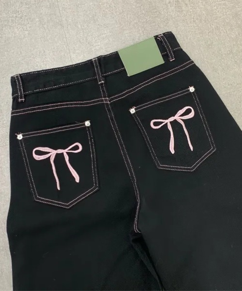 by muni:r（バイ ムニール）の「リボン刺繍ポケットパンツ（デニムパンツ・レディース・ブラック・MEDIUM/SMALL）」の9枚目の写真