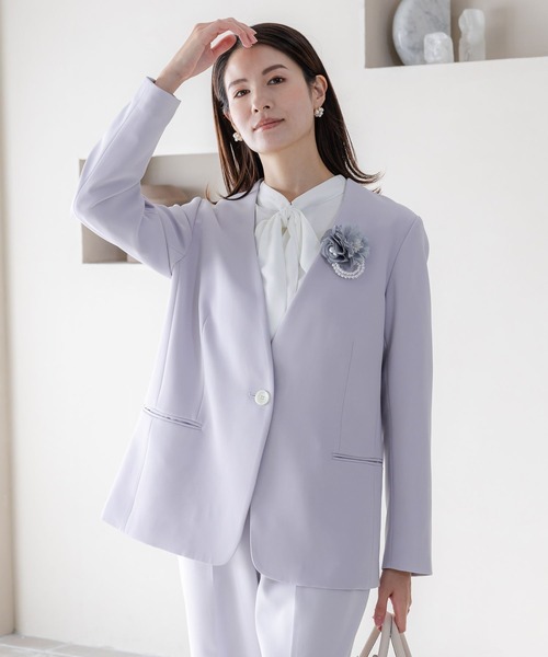 Elura（エルーラ）の「＜2025ceremony＞フラワー配色コサージュ/286289（ブローチ/コサージュ・レディース・グレイッシュベージュ/ベージュ・ONE SIZE）」の5枚目の写真