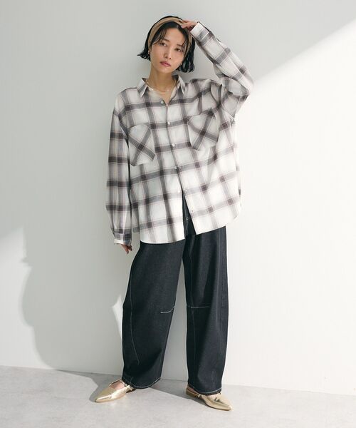 ELENCARE DUE（エレンカーレデュエ）の「・ELENCARE DUE デニムバレルレッグパンツ（デニムパンツ・レディース・グレー/ブラック/インディゴブルー/ライトインディゴブルー・FREE）」の12枚目の写真