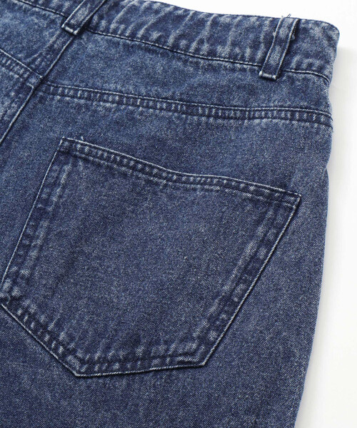 ZIDDY（ジディ）の「【 ニコ☆プチ 掲載 】チャーム付きサイドカットアウトデニムパンツ(130~160cm)（デニムパンツ・キッズ・ネイビー/ブルー・FREE/130cm/140cm/150cm）」の5枚目の写真