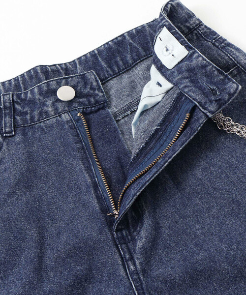 ZIDDY（ジディ）の「【 ニコ☆プチ 掲載 】チャーム付きサイドカットアウトデニムパンツ(130~160cm)（デニムパンツ・キッズ・ネイビー/ブルー・FREE/130cm/140cm/150cm）」の9枚目の写真