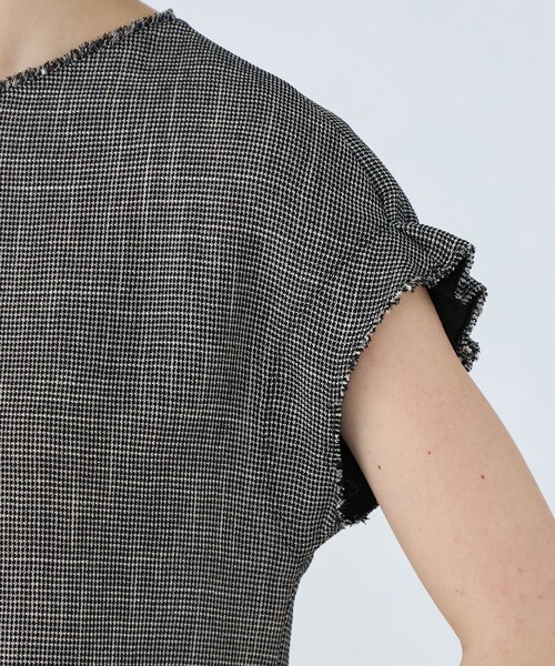 BALLSEY（ボールジィ）の「ポリエステルレーヨンカラミ タックスリーブブラウス（シャツ/ブラウス・レディース・グレー系その他/ホワイト・36）」の9枚目の写真