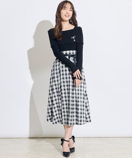 SWINGLE（スウィングル）の「バイカラーリボンベルトタックフレアスカート（スカート・レディース・ピンク/ネイビー/ブラック系その他・MEDIUM/SMALL）」の6枚目の写真