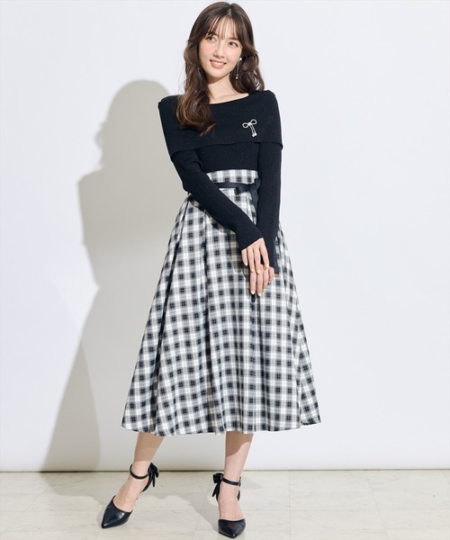 SWINGLE（スウィングル）の「バイカラーリボンベルトタックフレアスカート（スカート・レディース・ピンク/ネイビー/ブラック系その他・MEDIUM/SMALL）」の7枚目の写真