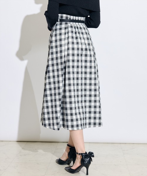 SWINGLE（スウィングル）の「バイカラーリボンベルトタックフレアスカート（スカート・レディース・ピンク/ネイビー/ブラック系その他・MEDIUM/SMALL）」の10枚目の写真