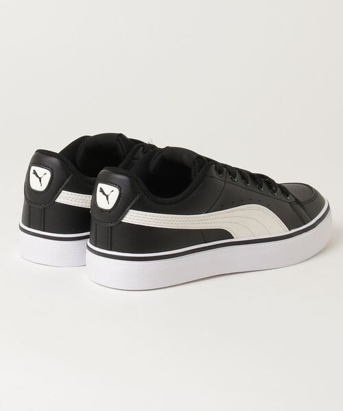 PUMA（プーマ）の「プーマ PUMA プーマ V コート バルク（スニーカー・メンズ・ブラック×ホワイト・27.0cm/28.0cm/23.5cm/24.5cm/25.5cm/26.5cm/27.5cm/23.0cm/24.0cm/25.0cm/26.0cm）」の2枚目の写真