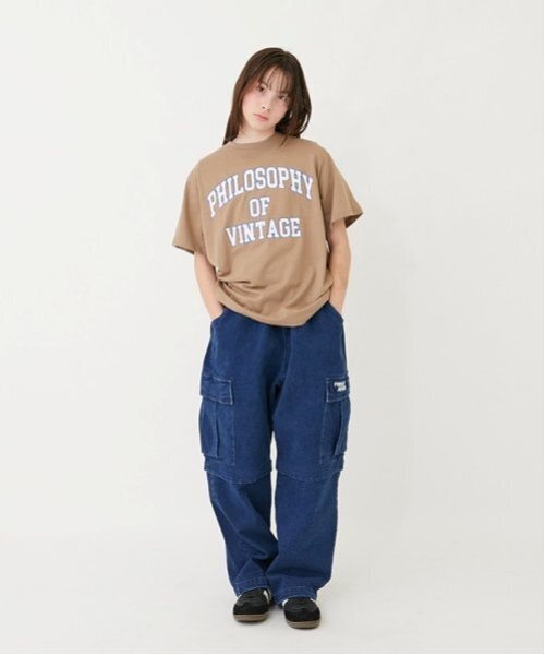 GLAZOS（グラソス）の「【大人向けサイズあり】【プチプラ】フロントカレッジロゴ半袖Tシャツ（Tシャツ/カットソー・キッズ・ホワイト/ベージュ/カーキ/ブルー/ブラック/グレー・S/M/L/LL）」の18枚目の写真