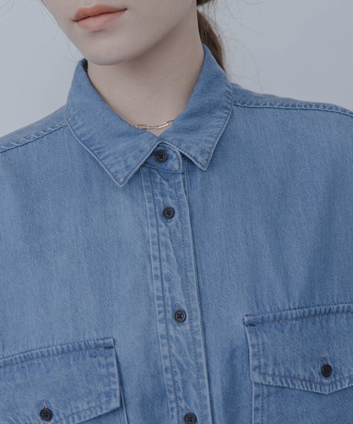 Eimee Law(エイミーロウ)の「テンセルデニム ドロップショルダーシャツ(シャツ/ブラウス・レディース・ライトブルー/ライトグレー/グレー/ブルー/ブルー系/サックスブルー・FREE)」の16枚目の写真