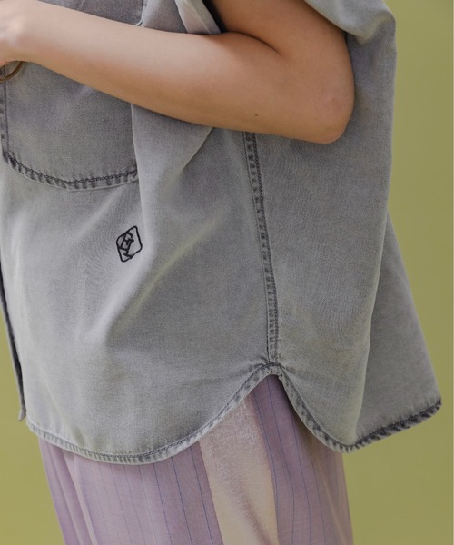 Eimee Law(エイミーロウ)の「テンセルデニム ドロップショルダーシャツ(シャツ/ブラウス・レディース・ライトグレー/ライトブルー/グレー/ブルー・FREE)」の22枚目の写真