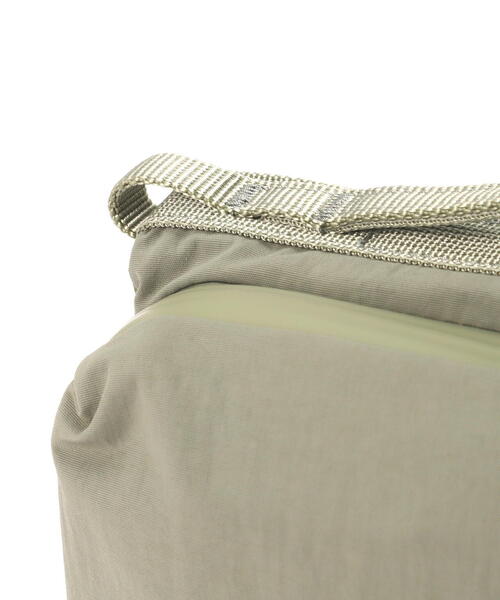 Topologie（トポロジー）の「Topologie/トポロジー  Bottle Sacoche Medium Papery ボトルサコッシュ【バッグ単体】（ショルダーバッグ・メンズ・ブルー/グレー/ブラック・F）」の8枚目の写真