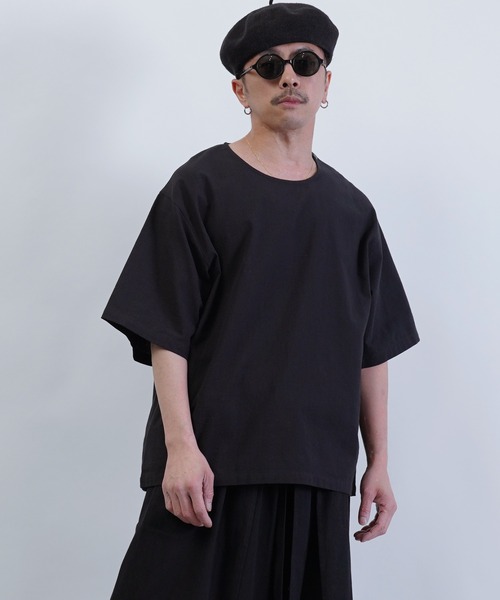 Aphlotus(アプロタス)の「クルーネック H/S リネンミックス プルオーバー(Tシャツ/カットソー・メンズ・ブラック/オフホワイト/レッド・SMALL/MEDIUM/LARGE)」の1枚目の写真