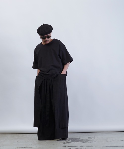 Aphlotus(アプロタス)の「クルーネック H/S リネンミックス プルオーバー(Tシャツ/カットソー・メンズ・ブラック/オフホワイト/レッド・SMALL/MEDIUM/LARGE)」の22枚目の写真