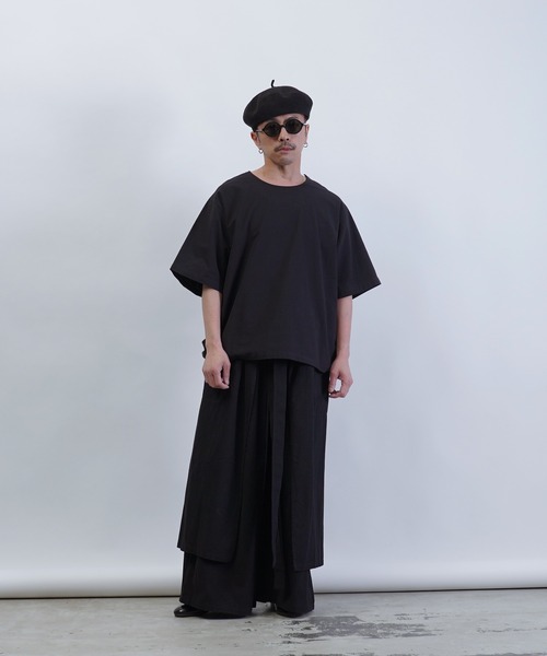 Aphlotus(アプロタス)の「クルーネック H/S リネンミックス プルオーバー(Tシャツ/カットソー・メンズ・ブラック/オフホワイト/レッド・SMALL/MEDIUM/LARGE)」の19枚目の写真