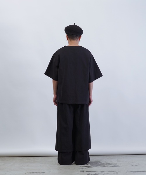 Aphlotus(アプロタス)の「クルーネック H/S リネンミックス プルオーバー(Tシャツ/カットソー・メンズ・ブラック/オフホワイト/レッド・SMALL/MEDIUM/LARGE)」の16枚目の写真