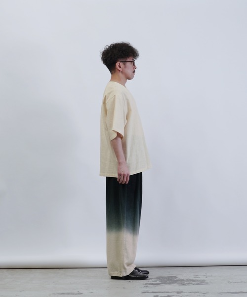 Aphlotus(アプロタス)の「クルーネック H/S リネンミックス プルオーバー(Tシャツ/カットソー・メンズ・ブラック/オフホワイト/レッド・SMALL/MEDIUM/LARGE)」の8枚目の写真