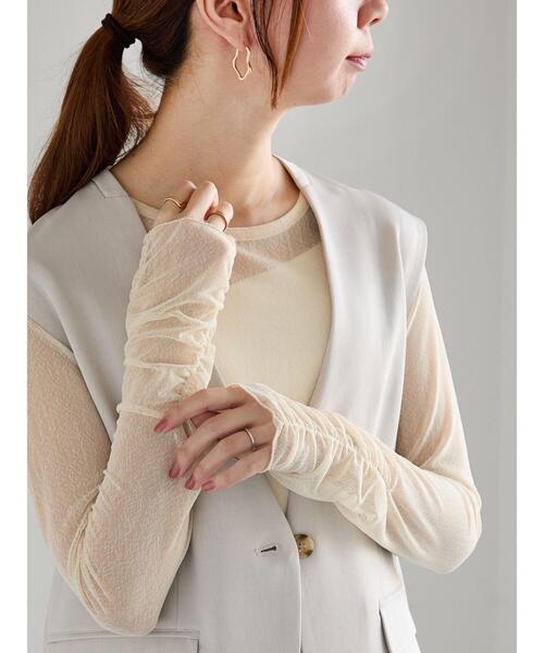 Te chichi（テチチ）の「【宮本茉由着用】ランダムドットチュールギャザートップス（Tシャツ/カットソー・レディース・ベージュ/ネイビー・F）」の20枚目の写真