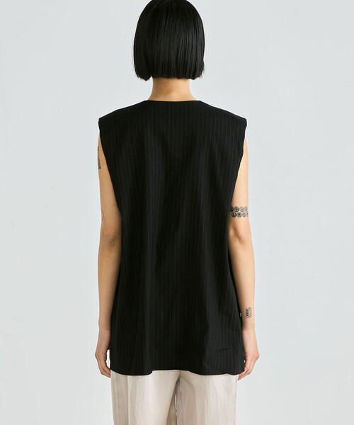 EDITION（エディション）の「リネンストレッチ Vネックジレ（ベスト・レディース・ブラック系その他/ホワイト系その他/ネイビー/ライトベージュ・FREE）」の8枚目の写真