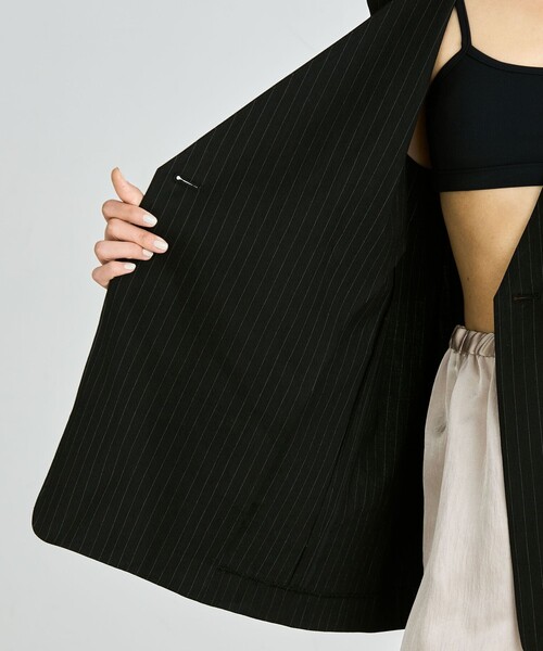 EDITION（エディション）の「リネンストレッチ Vネックジレ（ベスト・レディース・ブラック系その他/ホワイト系その他/ネイビー/ライトベージュ・FREE）」の9枚目の写真