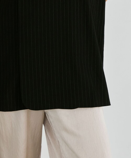 EDITION（エディション）の「リネンストレッチ Vネックジレ（ベスト・レディース・ブラック系その他/ホワイト系その他/ネイビー/ライトベージュ・FREE）」の13枚目の写真