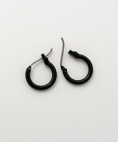 WYZ(ダブリューワイジィー)の「シンプルフープピアス(両耳用)(ピアス(両耳用)・メンズ・ゴールド/ブラック/シルバー・FREE)」の19枚目の写真
