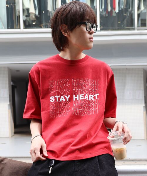 FFEIN(フェイン)の「【FFEIN(フェイン)】メッセージロゴショート丈Tシャツ / 男女兼用 レギュラーサイズ プリント シンプル(Tシャツ/カットソー・メンズ・ブラック/ホワイト/レッド/ネイビー/その他1/その他2・SMALL/MEDIUM/LARGE)」の4枚目の写真