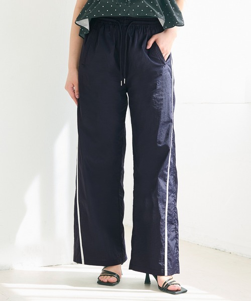 coca(coca)(コカ)の「ナイロンラインパンツ(その他パンツ・レディース・レッド/ネイビー・M/L/S)」の2枚目の写真