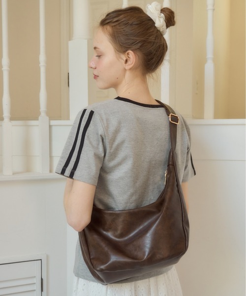 Birthday room（バースデイルーム）の「フェイクレザーショルダーバッグ/fake leather shoulder bag（ショルダーバッグ・レディース・ブラウン/ピンク・FREE）」の11枚目の写真