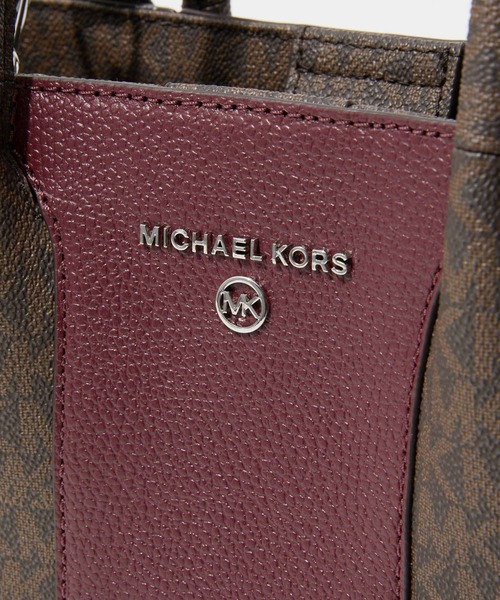 MICHAEL KORS(マイケルコース)の「MICHAEL KORS Austin Medium Leather Messenger Bag マイケルコース オースティン ミディアム レザーメッセンジャーバッグ(ショルダーバッグ・レディース・バーガンディー・FREE)」の5枚目の写真