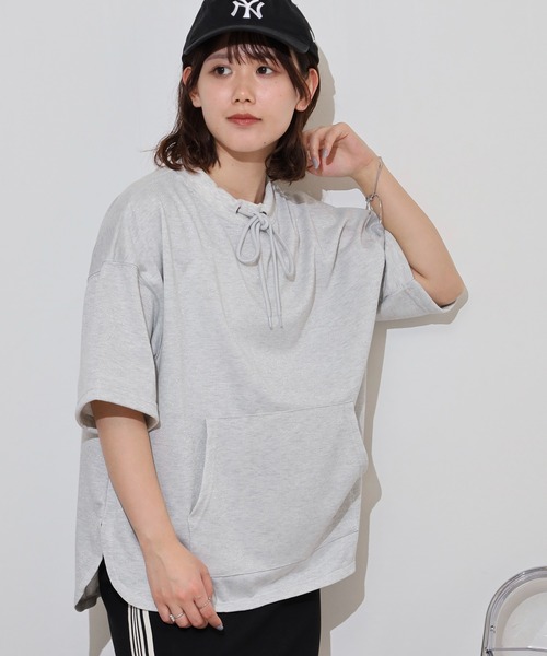 atONE(アットワン)の「ラメ混裏毛デザインラウンドヘムオーバーサイズトップス(Tシャツ/カットソー・レディース・オートミール/チャコール/杢グレー・L/M)」の1枚目の写真