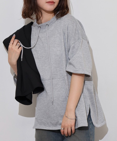 atONE(アットワン)の「ラメ混裏毛デザインラウンドヘムオーバーサイズトップス(Tシャツ/カットソー・レディース・オートミール/チャコール/杢グレー・L/M)」の2枚目の写真