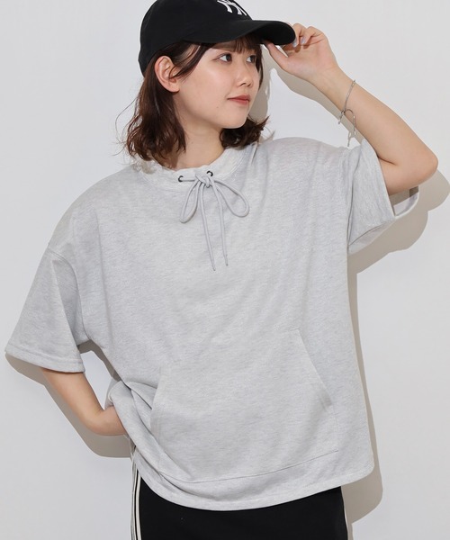 atONE(アットワン)の「ラメ混裏毛デザインラウンドヘムオーバーサイズトップス(Tシャツ/カットソー・レディース・オートミール/チャコール/杢グレー・L/M)」の11枚目の写真