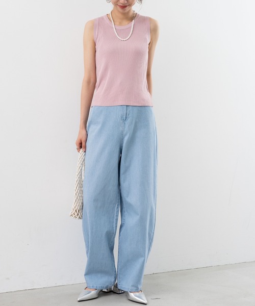 refinedworks（リファインドワークス）の「【refinedworks】美脚見えが 叶う デニム カーブパンツ（デニムパンツ・レディース・ライトブルー/インディゴブルー・FREE）」の4枚目の写真