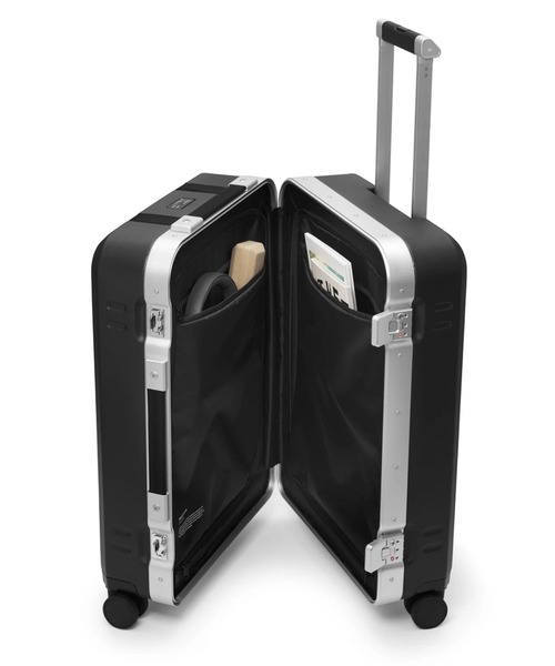 Db / Ramverk Pro Check-in Luggage Medium 67L
