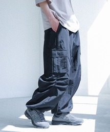 MDR（エムディアール）の「【接触冷感】『タック入りワイドカーゴパンツ』（カーゴパンツ・メンズ）」