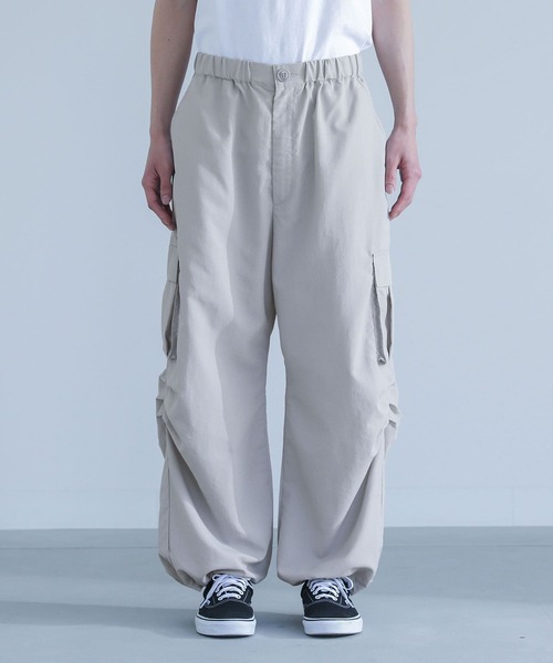 MDR(エムディアール)の「【接触冷感】タック入りワイドカーゴパンツ(カーゴパンツ・メンズ・ブラック/ライトグレー・L/M)」の14枚目の写真