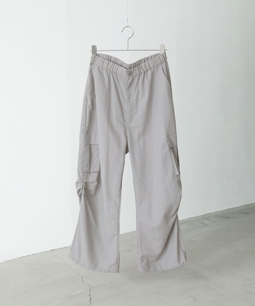 MDR(エムディアール)の「【接触冷感】タック入りワイドカーゴパンツ(カーゴパンツ・メンズ・ブラック/ライトグレー・L/M)」の10枚目の写真