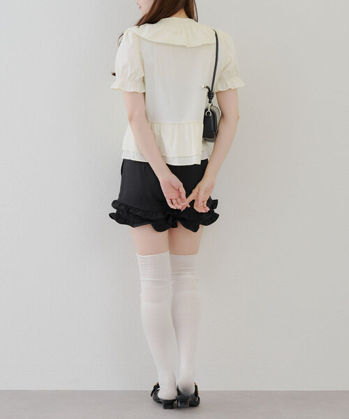 continuer de NICE CLAUP(コンティニューデナイスクラップ)の「フリルブラウス(シャツ/ブラウス・レディース・オフホワイト/アイボリー・FREE)」の15枚目の写真